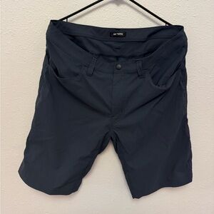 Arc'teryx Men's Dark Blue Shorts